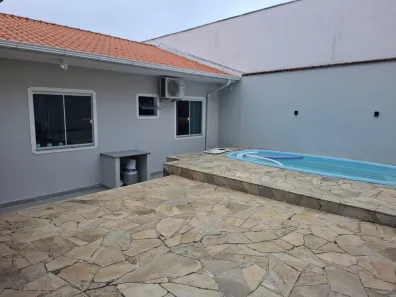 Casa com 2 Quartos à venda, 69m² no Forquilhas, São José