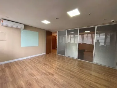 Sala Comercial à venda, 158m² no Vila Olímpia, São Paulo