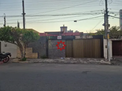 Casa com 4 Quartos para alugar, 360m² no Maurício de Nassau, Caruaru