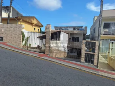 Casa com 7 Quartos à venda, 240m² no Real Parque, São José