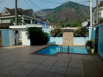 Casa de Condomínio com 3 Quartos para alugar, 300m² no Vargem Pequena, Rio de Janeiro