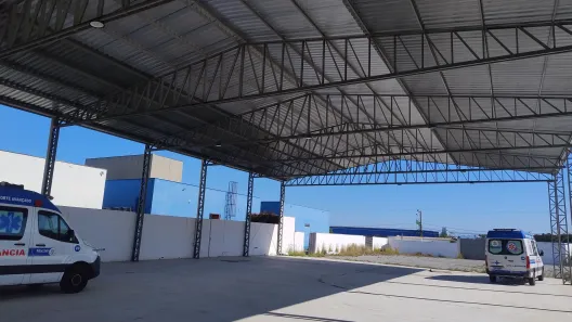 Galpão/Depósito/Armazém com 2 Quartos para alugar, 3000m² no Botafogo, Macaé