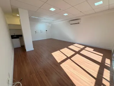 Sala Comercial para alugar, 45m² no Vila São Francisco (Zona Sul), São Paulo