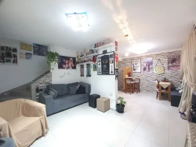 Sobrado com 2 Quartos à venda, 72m² no Campo Grande, Santos