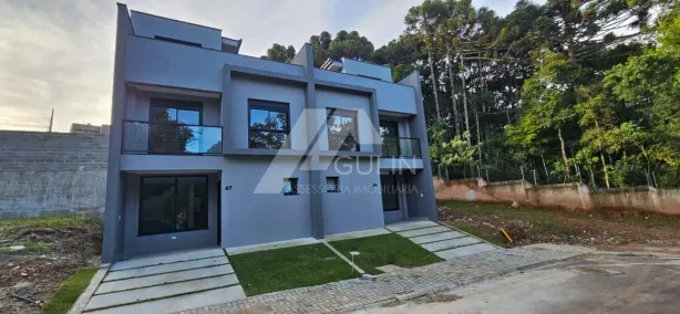 Sobrado com 3 Quartos à venda, 131m² no Santa Cândida, Curitiba