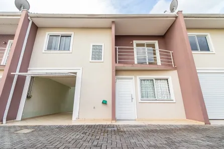 Sobrado com 3 Quartos para alugar, 92m² no Uberaba, Curitiba