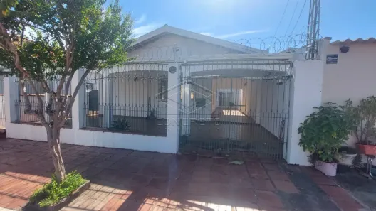 Casa com 4 Quartos à venda, 219m² no Centro, Bauru