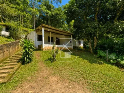 Casa com 2 Quartos para alugar, 130m² no Freguesia da Escada, Guararema