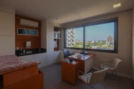 Sala Comercial com 1 Quarto à venda, 42m² no Passo da Areia, Porto Alegre