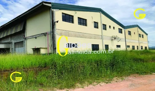 Galpão/Depósito/Armazém à venda, 2465m² no Centro, Araçariguama