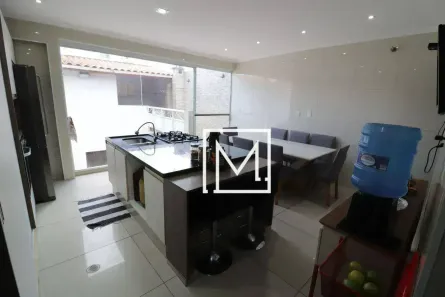 Sobrado com 3 Quartos à venda, 230m² no Jardim da Glória, São Paulo