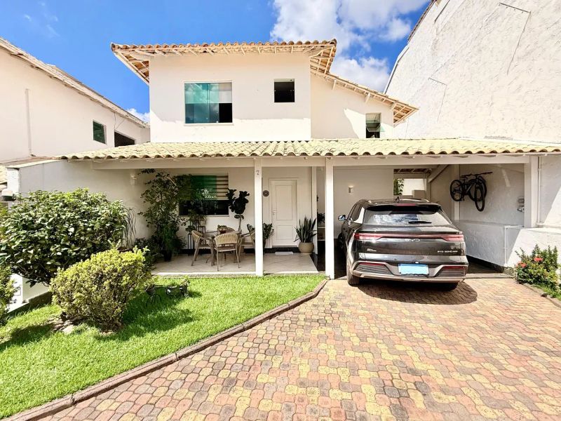 Casa com 4 quartos — Santa Branca, Belo Horizonte