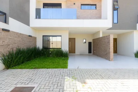 Sobrado com 3 Quartos à venda, 134m² no Jardim das Américas, Curitiba