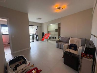Apartamento com 2 Quartos à venda, 73m² no Centro, Florianópolis