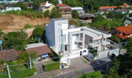 Casa com 3 Quartos à venda, 336m² no Lagoa da Conceição, Florianópolis