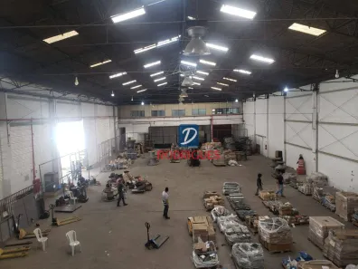 Galpão/Depósito/Armazém para alugar, 2200m² no Vila Nogueira, Diadema