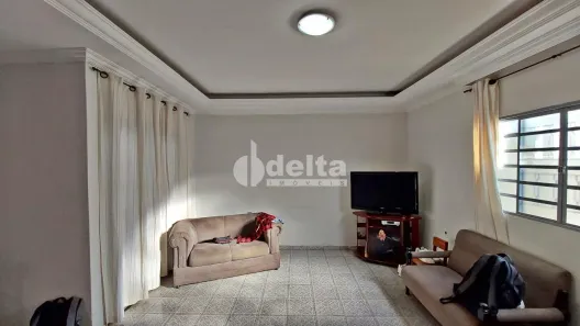 Casa com 3 Quartos à venda, 168m² no Santa Luzia, Uberlândia