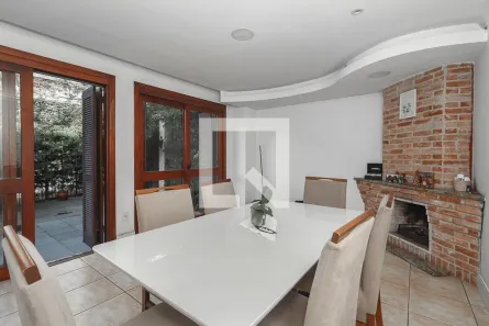 Casa com 4 Quartos à venda, 236m² no Boa Vista, Porto Alegre
