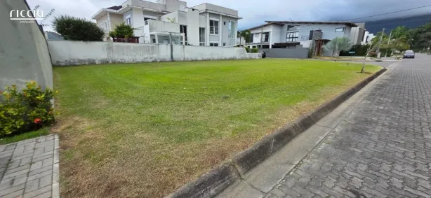 Lote/Terreno à venda, 400m² no Tabatinga, Caraguatatuba
