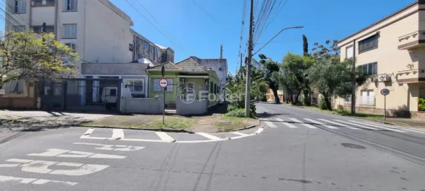 Prédio Comercial com 2 Quartos à venda, 240m² no São Geraldo, Porto Alegre