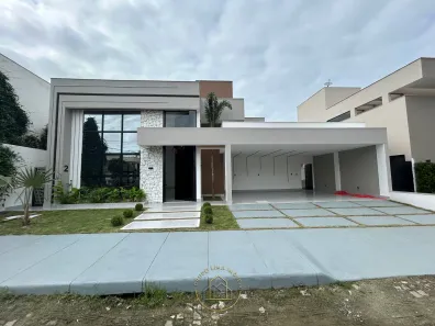 Casa com 3 Quartos à venda, 280m² no Lagoa, Macaé
