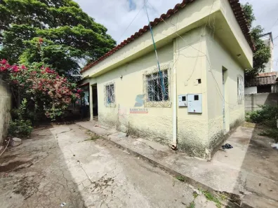 Casa com 4 Quartos à venda, 100m² no Petrolândia, Contagem