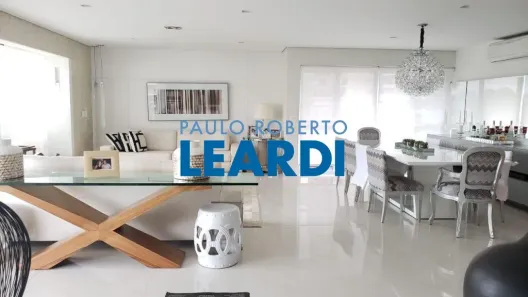 Apartamento com 2 Quartos à venda, 244m² no Jardim Luzitânia, São Paulo