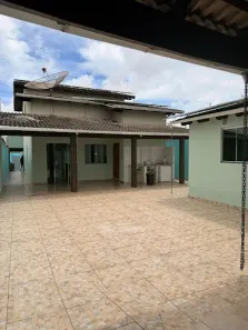 Sobrado com 5 Quartos à venda, 339m² no Vila Jayara, Anápolis