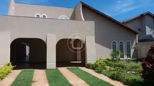 Sobrado com 5 Quartos à venda, 428m² no Vila Bandeirante, Campo Grande