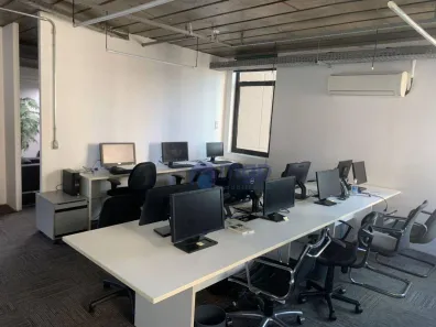 Sala Comercial para alugar, 220m² no Cidade Monções, São Paulo