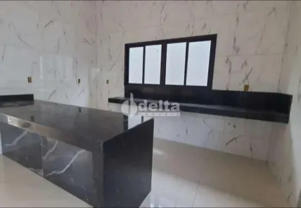 Casa com 3 Quartos à venda, 205m² no Alto Umuarama, Uberlândia