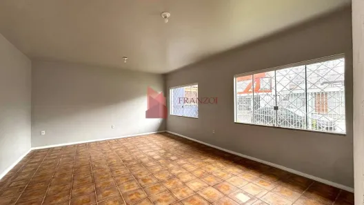 Casa com 3 Quartos para alugar, 180m² no Vila Operária, Itajaí