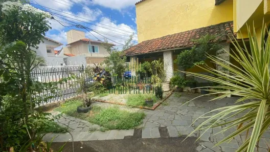 Casa com 3 Quartos à venda, 147m² no Conjunto Celso Machado, Belo Horizonte