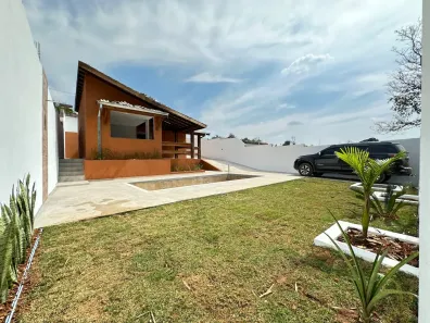 Fazenda/Sítio com 3 Quartos à venda, 115m² no Dona Catarina, Mairinque