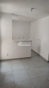 Apartamento com 2 Quartos para alugar, 45m² no Recreio dos Bandeirantes, Uberaba