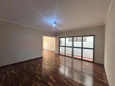 Casa com 3 Quartos para alugar, 225m² no Jardim Alvorada, Jaú