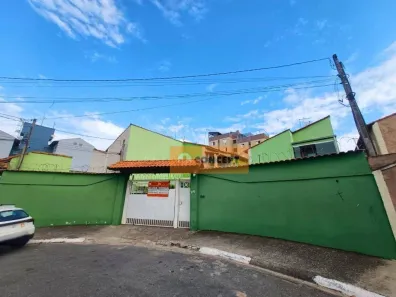 Casa de Condomínio com 2 Quartos para venda ou aluguel, 68m² no Vila Perracini, Poá