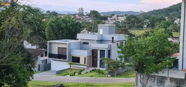 Casa com 4 Quartos à venda, 235m² no Cachoeira do Bom Jesus, Florianópolis