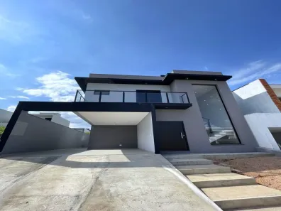Sobrado com 3 Quartos à venda, 200m² no Parque Residencial Eloy Chaves, Jundiaí