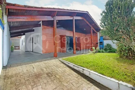 Casa com 2 Quartos à venda, 180m² no Centro, Peruíbe