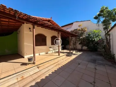 Casa com 3 Quartos à venda, 105m² no São José, Montes Claros