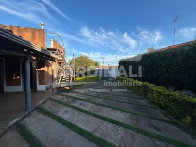 Casa com 2 Quartos à venda, 176m² no Jardim Vitória, Araraquara