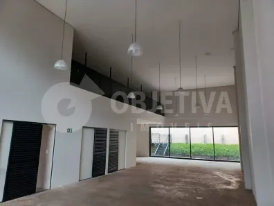 Ponto Comercial para alugar, 200m² no Nossa Senhora Aparecida, Uberlândia