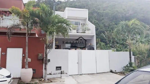 Casa com 4 Quartos à venda, 140m² no Piratininga, Niterói