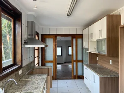 Casa de Condomínio com 3 Quartos à venda, 250m² no Chácara Pavoeiro, Cotia