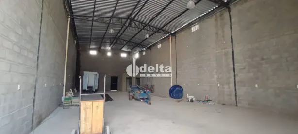 Ponto Comercial para alugar, 200m² no Pampulha, Uberlândia