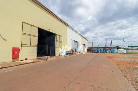 Galpão/Depósito/Armazém para alugar, 675m² no Jardim Riviera, Cambé