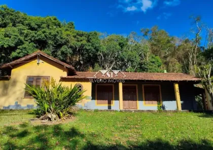 Fazenda/Sítio com 4 Quartos à venda, 240m² no , Areal