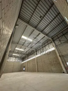 Galpão/Depósito/Armazém para alugar, 900m² no Parque das Laranjeiras, Sorocaba