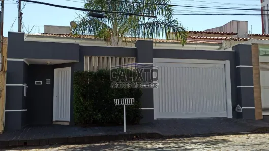 Casa com 3 Quartos à venda, 150m² no Martins, Uberlândia